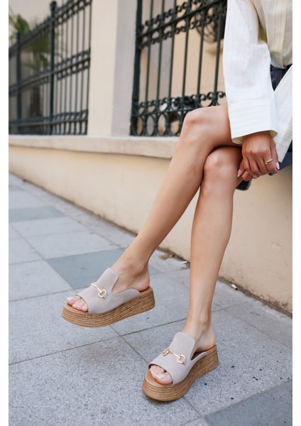 Barcolo Kadın Bej Gercek Suet Toka Detay Terlık fiyatları