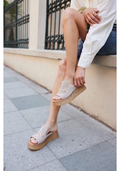 Barcolo Kadın Bej Gercek Suet Toka Detay Terlık