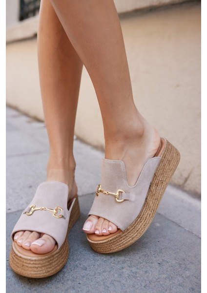 Barcolo Kadın Bej Gercek Suet Toka Detay Terlık