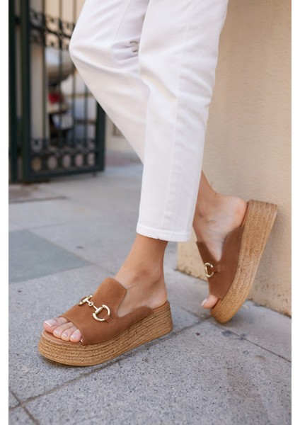 Barcolo Kadın Bej Gercek Suet Toka Detay Terlık