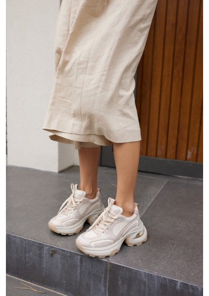 Sochı Kadın Bej Tas Detay Ithal Taban Sneaker