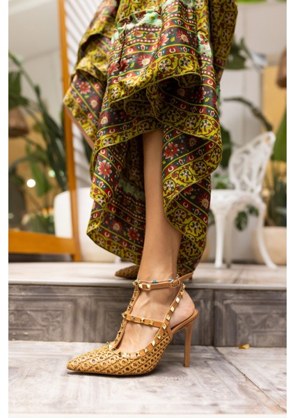 Borya Kadın Taba Pimli Topuklu Sandalet