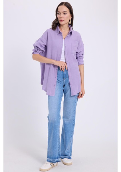 Kadın Oversize Geniş Kesim %100 Pamuk Müslin Kumaş Uzun Kollu Cepli Dokulu Açık Mor Gömlek fırsatları