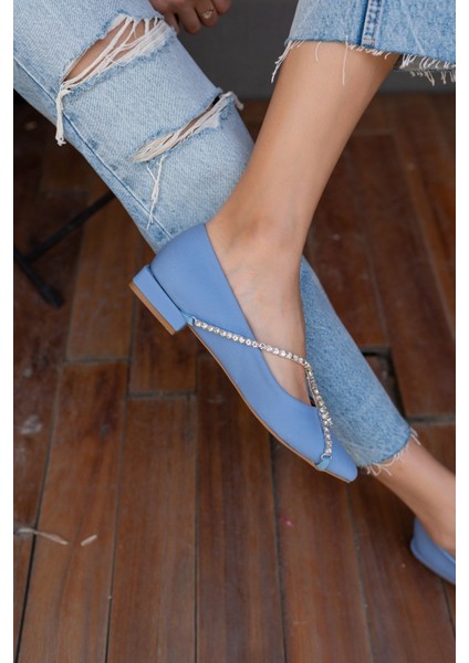 Sara Kadin Mavi Taş Detay Babet fırsatları