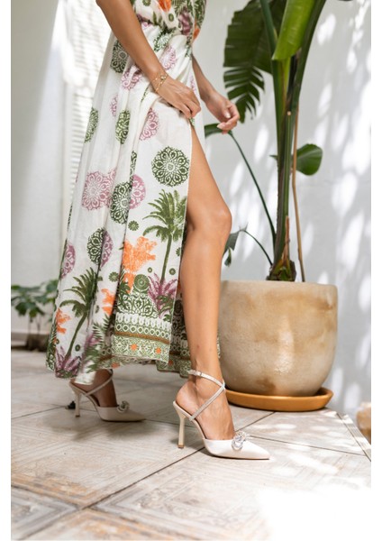 Foden Kadın Bej Saten Fiyonk Taşli Abiye Sandalet