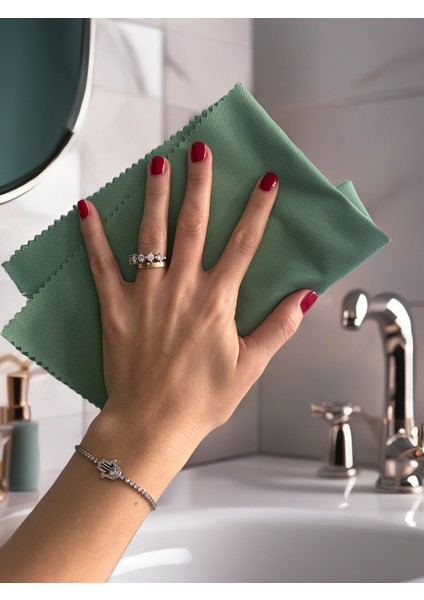 Aliva's Premium Mikrofiber Cam ve Ayna Bezi- Sihirli Temizlik Bez – 40X40 Cm- Yeşil Renk