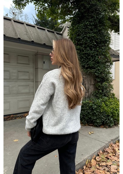 Gri Düğmeli Bisiklet Yaka Triko Kazak - 2464