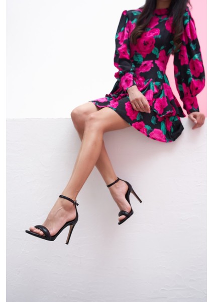 Bucky Kadın Siyah Topuklu Sandalet fırsatları