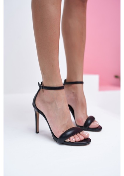 Bucky Kadın Siyah Topuklu Sandalet