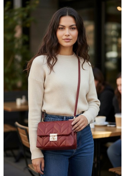 Kadın Kapitone Askılı Çanta modelleri