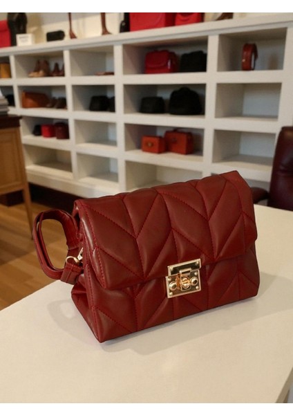 Kadın Kapitone Askılı Çanta fırsatları