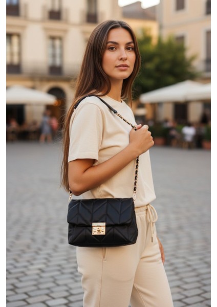 Kadın Kapitone Askılı Çanta fiyatları