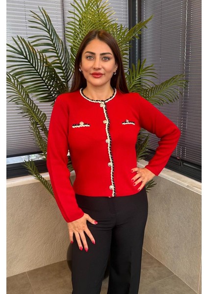 Burgu Şeritli Özel Işleme Düğmeli Kırmızı Hırka fiyatları