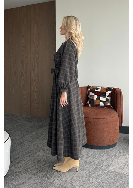 Haki Ekoseli Kuşaklı Uzun Elbise - 1235