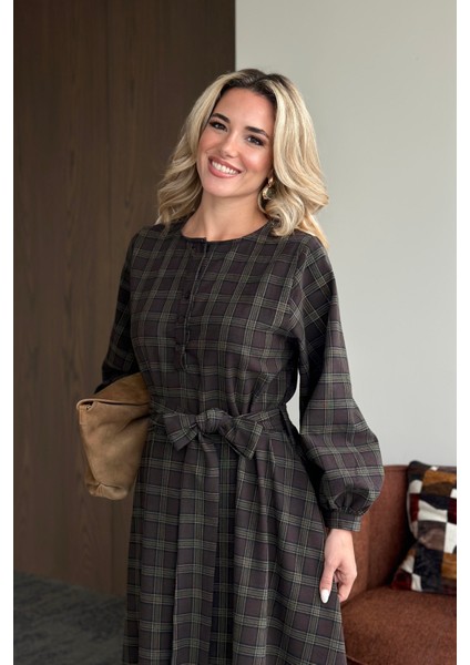 Haki Ekoseli Kuşaklı Uzun Elbise - 1235