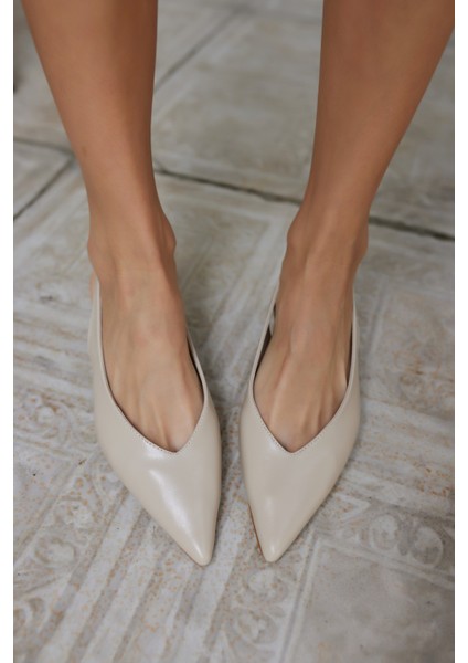 Olise Kadın Bej Mat Mını Topuk Ayakkabi