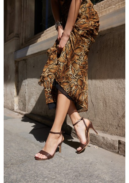 Peras Kadın Kahve Tek Bant Topuklu Sandalet fiyatları