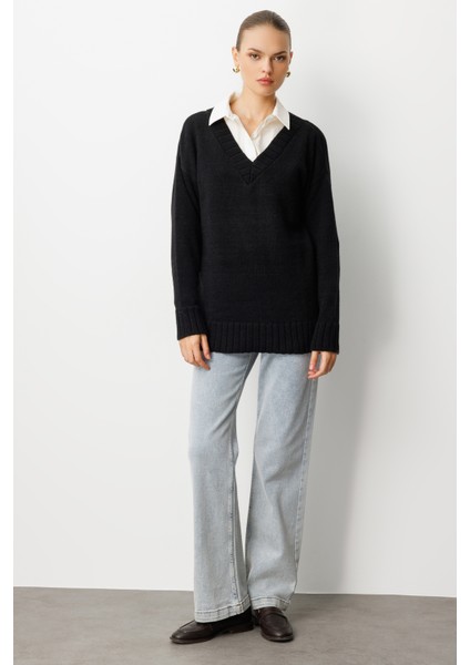 V Yaka Oversize Siyah Triko Kazak