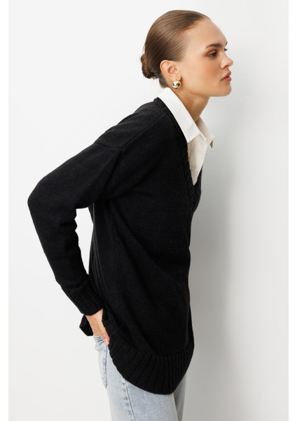 V Yaka Oversize Siyah Triko Kazak modelleri