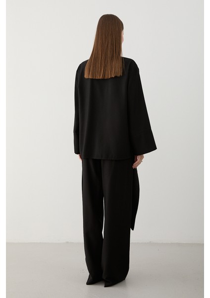 Siyah Kuşak Detaylı Pantolon Gömlek Takım