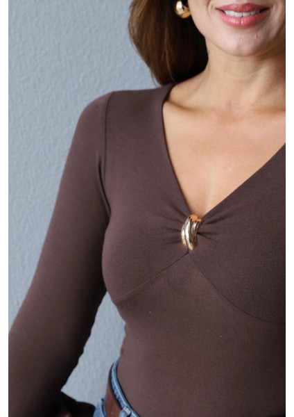 Kahve Yaka Toka Detay Bluz fiyatları