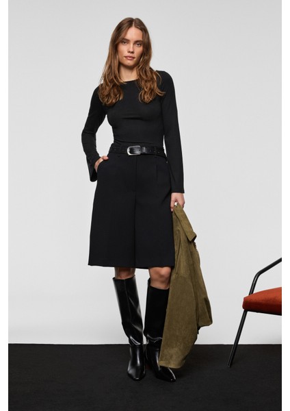 MURILYO Kadın Esnek Ve Yumuşak Kumaşlı Geniş Kol Ucu Geniş Kayık Yakalı Siyah Bluz fırsatları