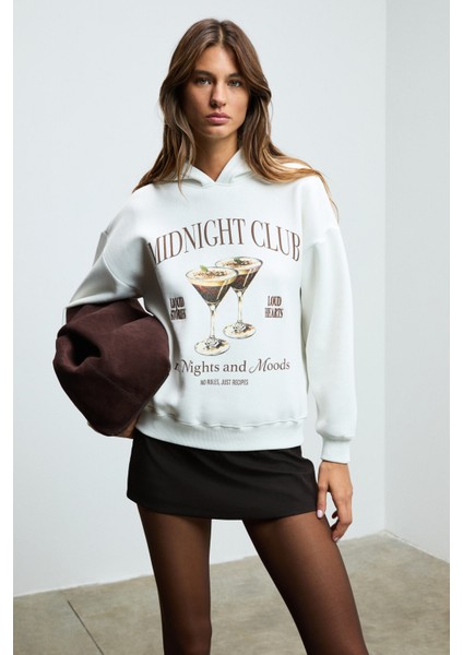 LUKKIS Kadın Yumuşak Kumaşlı Nakışlı Kapüşonlu Ekru Sweatshirt