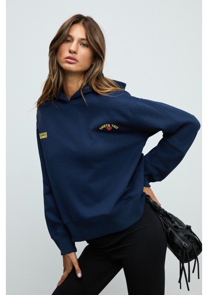 ISROP Kadın Yumuşak Kumaşlı Baskılı Kapüşonlu Lacivert Sweatshirt fiyatları