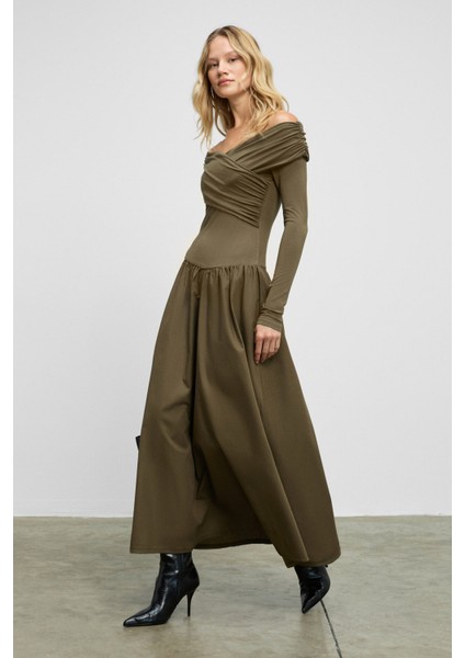 FRUENDO Kadın Asimetrik Yakalı Üstü Esnek Kumaşlı Eteği Poplin Uzun Haki Elbise fiyatları