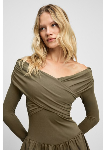 FRUENDO Kadın Asimetrik Yakalı Üstü Esnek Kumaşlı Eteği Poplin Uzun Haki Elbise indirimleri