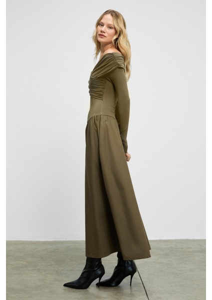 FRUENDO Kadın Asimetrik Yakalı Üstü Esnek Kumaşlı Eteği Poplin Uzun Haki Elbise