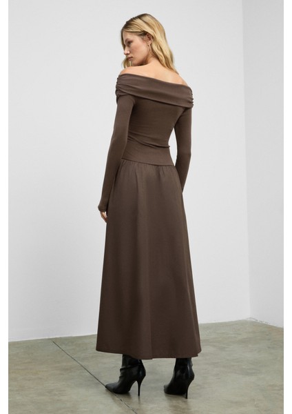 FRUENDO Kadın Asimetrik Yakalı Üstü Esnek Kumaşlı Eteği Poplin Uzun Kahverengi Elbise