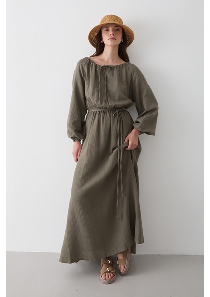 Çağla Bağlama Detaylı Müslin Elbise