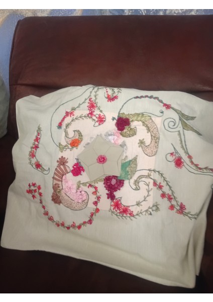 El Işi Çeşidinde Tek Kırlent Kılıfı-Su Yeşili Fabric Origami ve Kurdele Nakışı Kırlent fırsatları