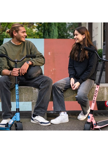 Scooter Micro Rocket Deluxe Neon Rose SA0233