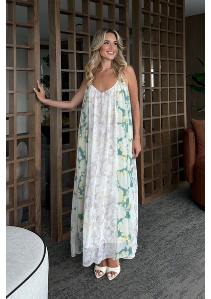 Yeşil Çiçek Desenli Askılı Dökümlü Elbise