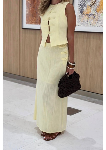 Sarı Brit Detaylı Yelek Etek Takım