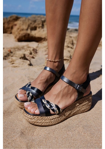 Pinto Kadin Siyah Deri Ispanya Uretımı Dolgu Sandalet fiyatları