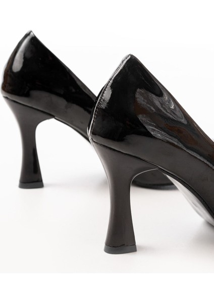 ST-001 Siyah Rugan Günlük 9 cm Topuklu Bayan Stiletto Ayakkabı fırsatları