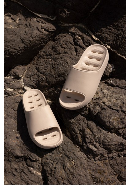 Danilo Unısex Beyaz Plaj-Gunluk Su Tahlıyeli Nefes Alan Tabanli Eva Terlik