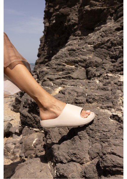 Danilo Unısex Beyaz Plaj-Gunluk Su Tahlıyeli Nefes Alan Tabanli Eva Terlik indirimleri