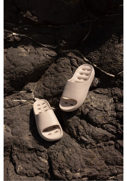 Danilo Unısex Beyaz Plaj-Gunluk Su Tahlıyeli Nefes Alan Tabanli Eva Terlik