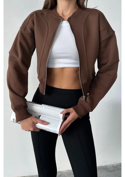 Kadın Fermuarlı Fit Cropped Sweatshirt – Sportif & Şehirli Stil