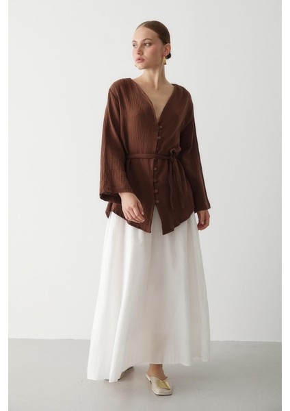 Kahverengi Çok Düğmeli Kimono
