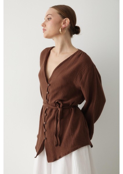 Kahverengi Çok Düğmeli Kimono