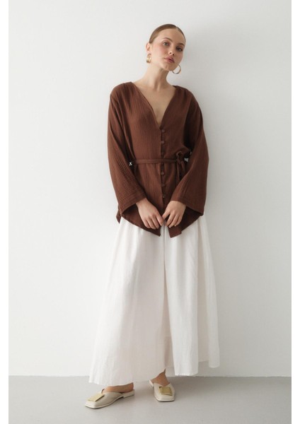Kahverengi Çok Düğmeli Kimono