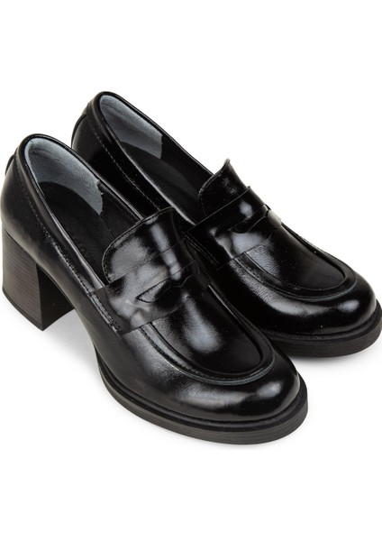 Kadın Rugan Siyah Topuklu Makosen - M3176ZSYHC01 modelleri