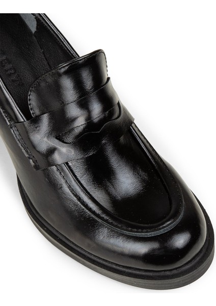 Kadın Rugan Siyah Topuklu Makosen - M3176ZSYHC01 fırsatları