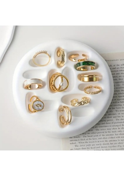 Şık Beyaz Takı Tabağı, Organizer ve Dekoratif Ürün Çekim Için Mükemmel fırsatları