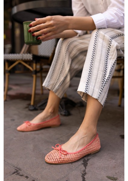 Lumbo Kadın Siyah Leoapar Garnılı Babet fırsatları